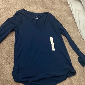 V Neck Long-Sleeve Shirt